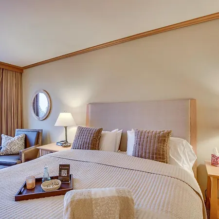Pet-Friendly Cle Elum Condo - Hike, Ski And Relax!